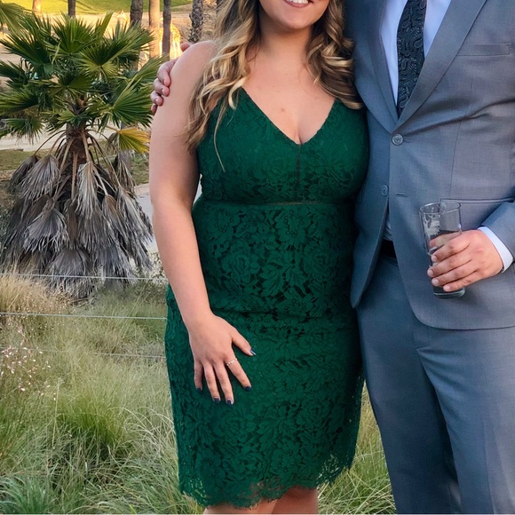 Large Green semi-formal dress - Picture 5 of 5